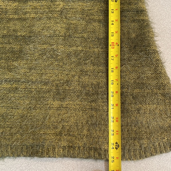 Parkhurst - Women’s, fluffy knit sweater. Size M - Picture 8 of 10